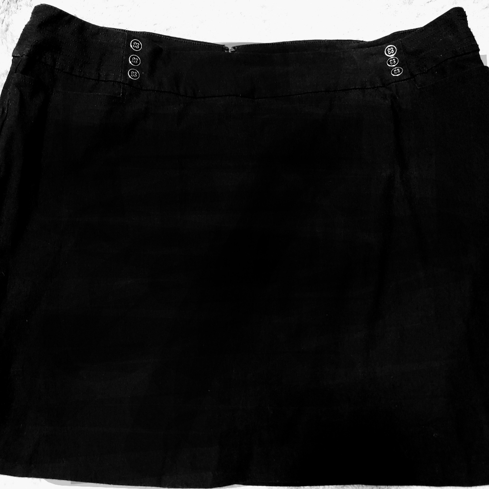 Reitmans black skirt / skort size 18 plus